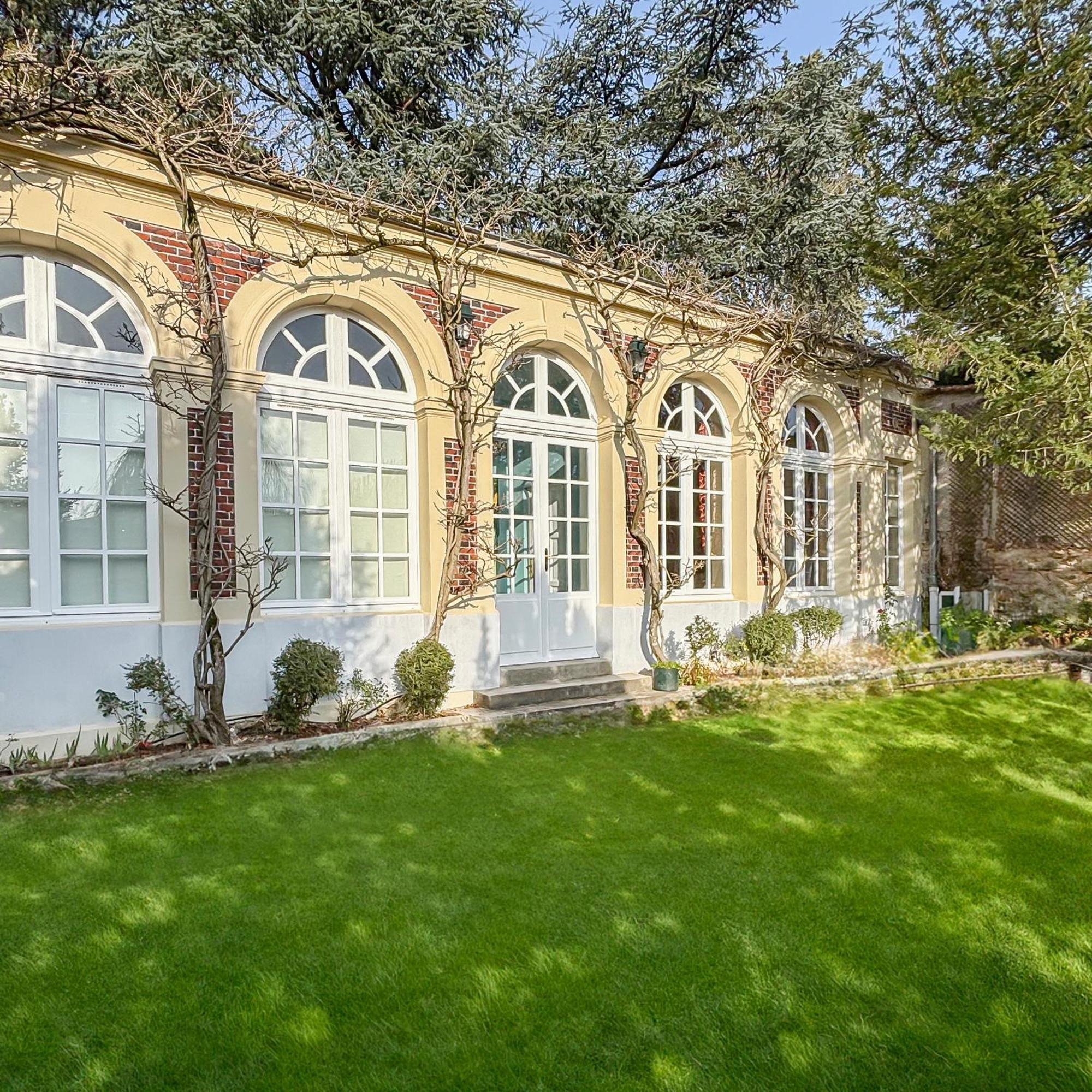 L'Orangerie White Palacio Versailles Exterior photo